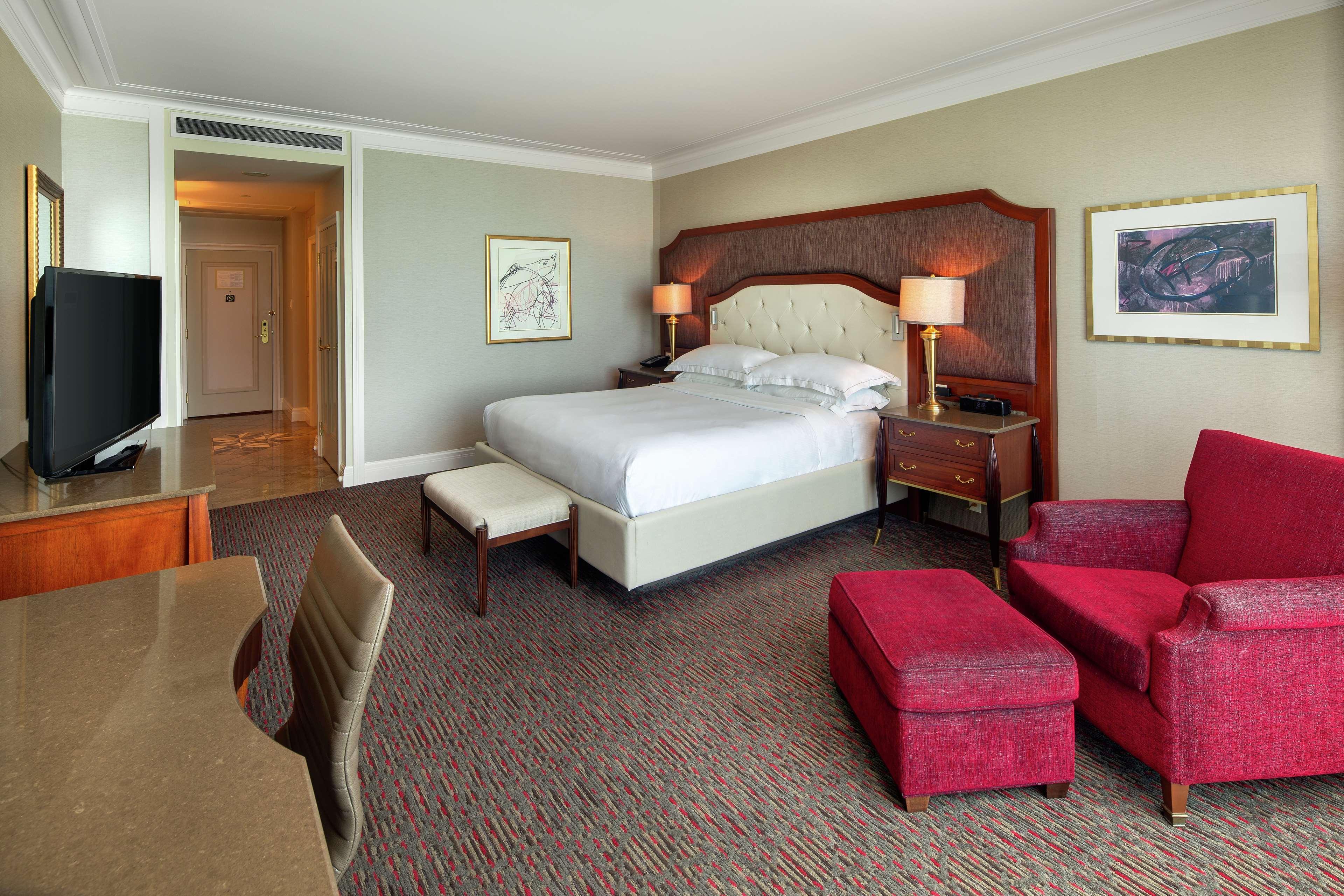 Hilton Lac-Leamy Gatineau Exterior photo