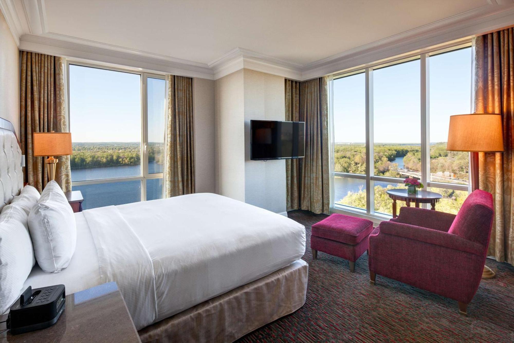 Hilton Lac-Leamy Gatineau Exterior photo
