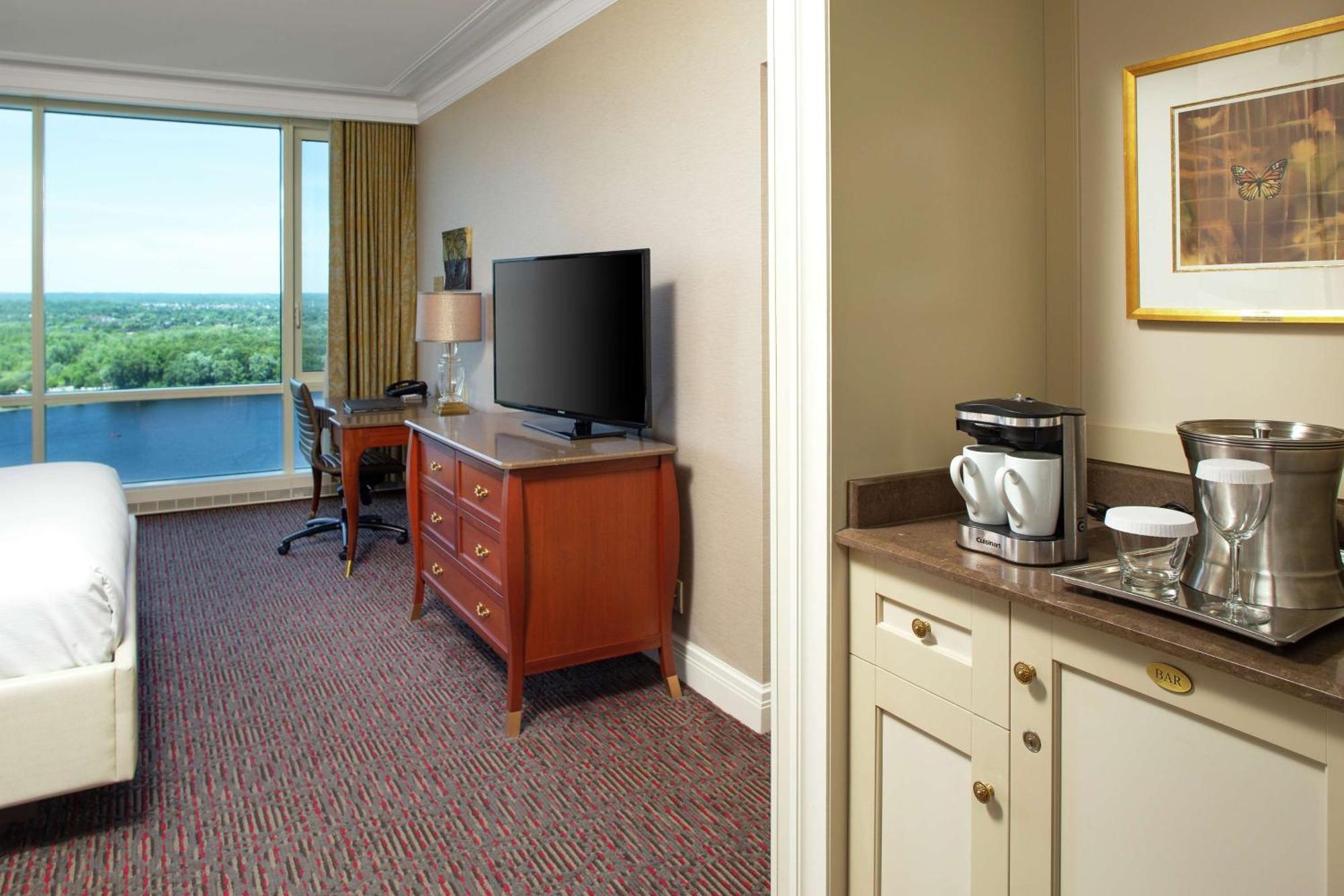 Hilton Lac-Leamy Gatineau Exterior photo